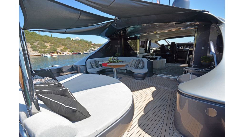 Pershing 88 For Charter (53)