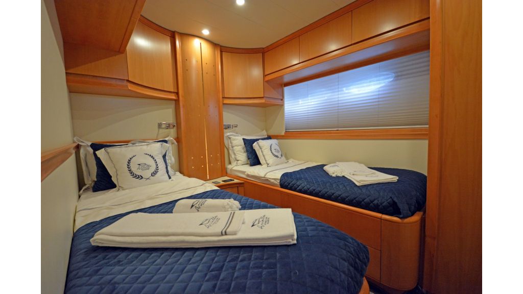 Pershing 88 For Sale (21)