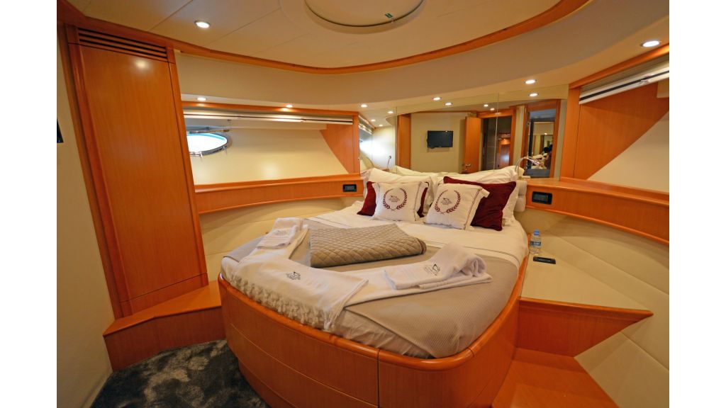 Pershing 88 For Sale (27)