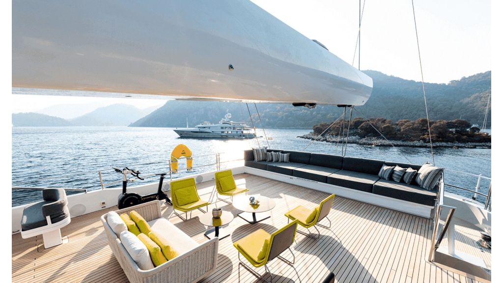Luxury Motor Sailing Yacht (93)