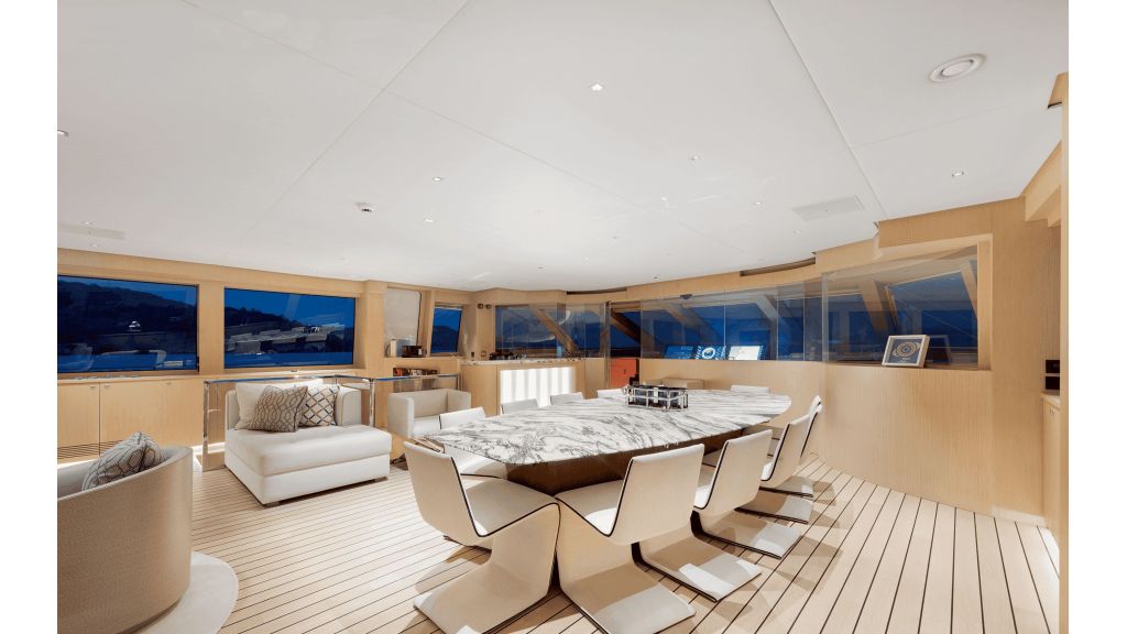 Luxury Motor Sailing Yacht (95)