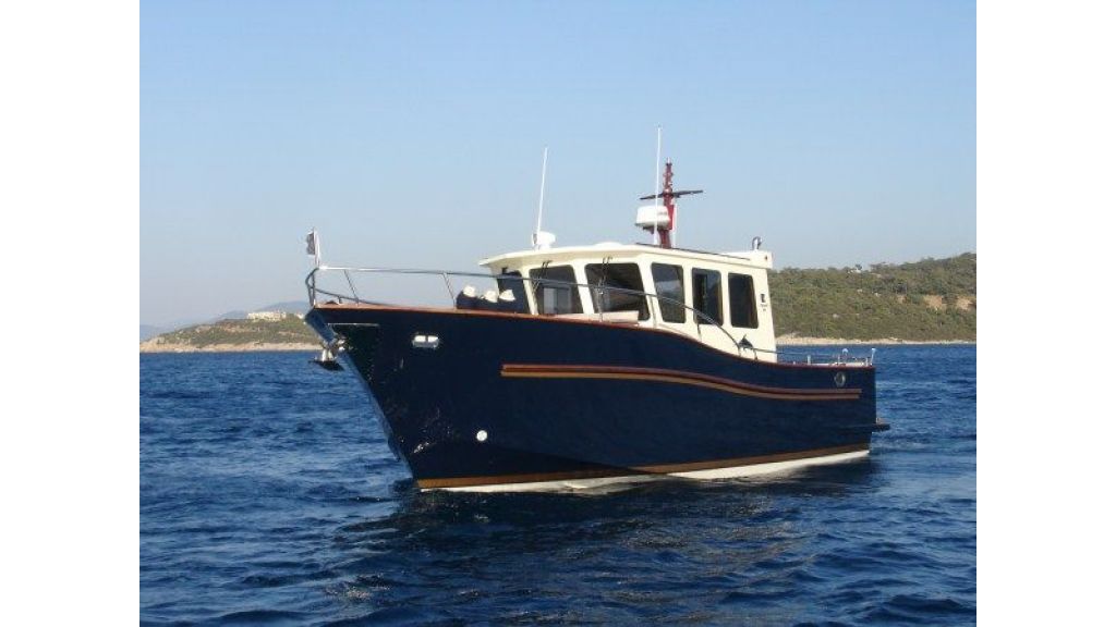 Epoxy Laminated 10,5 meter Trawler