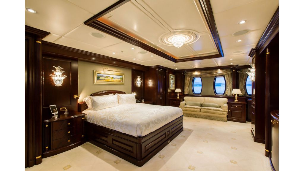 Mustique Luxury Motor Yacht (212)
