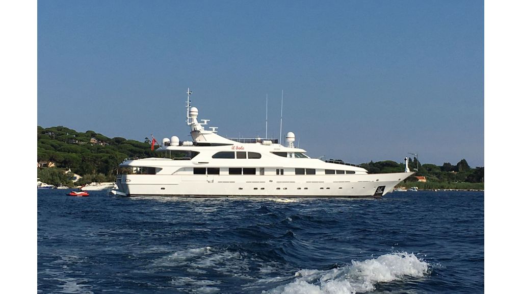 Luxury motor yacht Il Sole