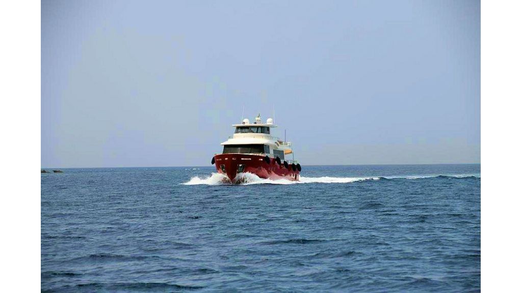 Luxury Trawler (7)