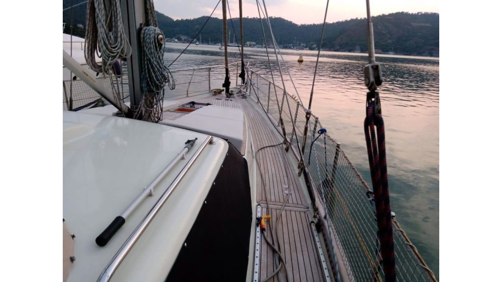 Luxury 2 Cabins Sailing Yacht (10)
