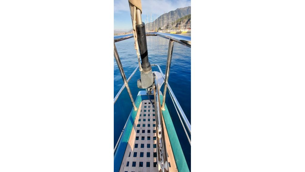 Luxury 2 Cabins Sailing Yacht (5)