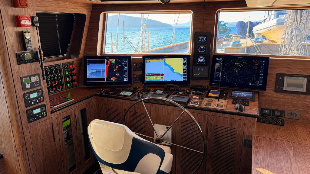 50m Steel Sailing Yacht (575)