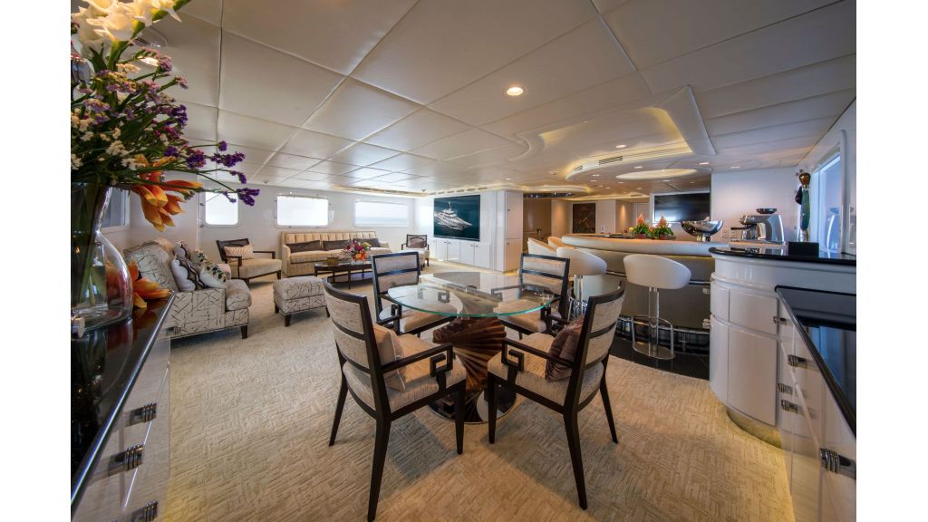 Luxury Yacht Fam