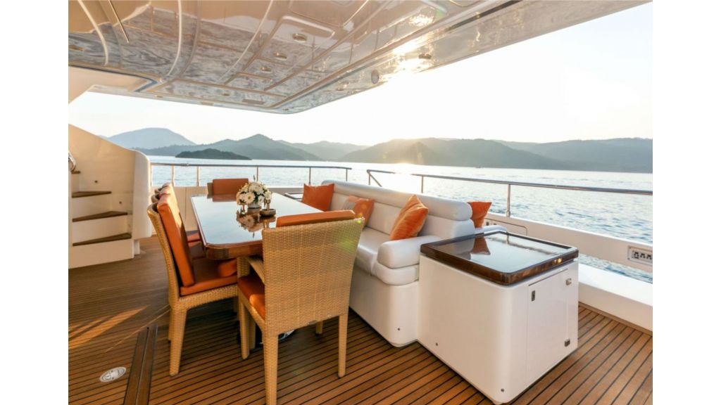 Luxury Motor Yacht Funda D (7)