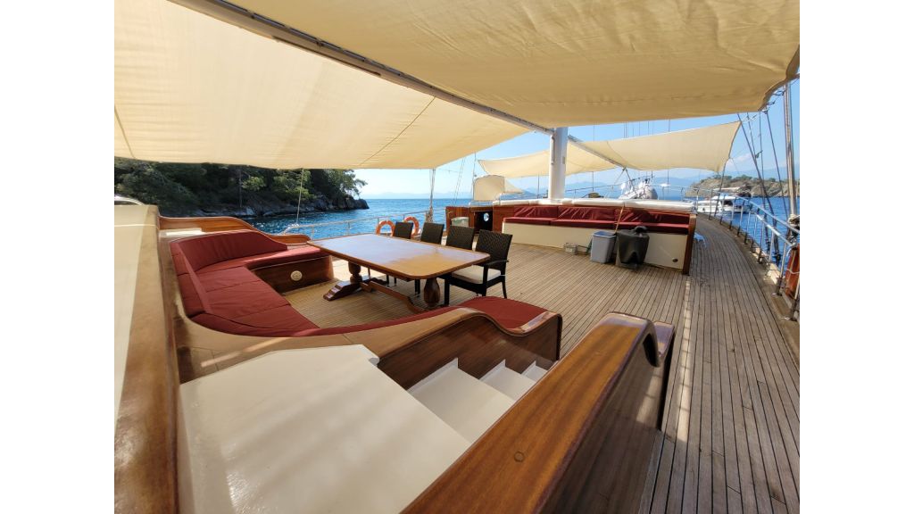 5 Cabins Transom Gulet (4)