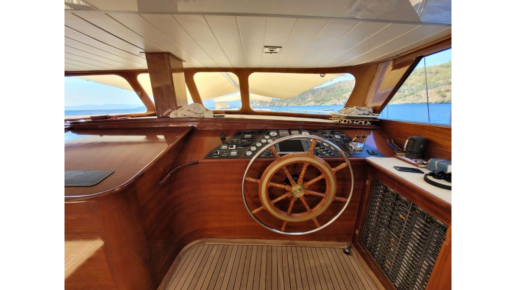 5 Cabins Transom Gulet (6)