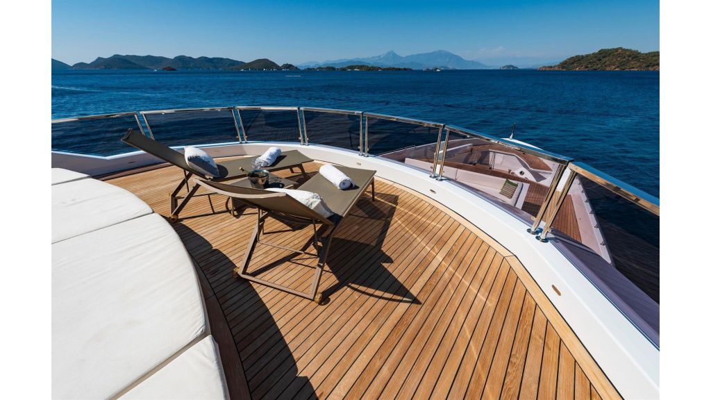 trideck 45m-luxury motor yacht (58)