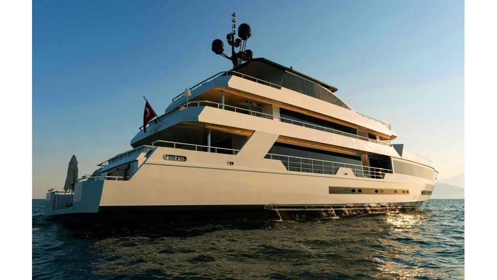 trideck 45m-luxury motor yacht (9)