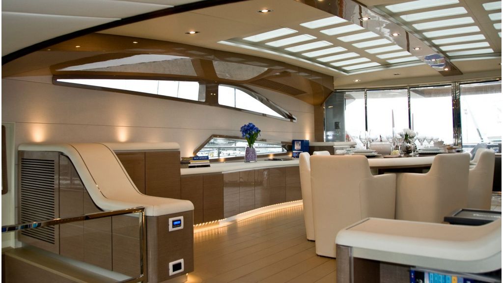37m luxury motoryacht (11)