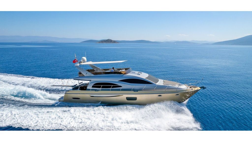 Selenge yacht for charter