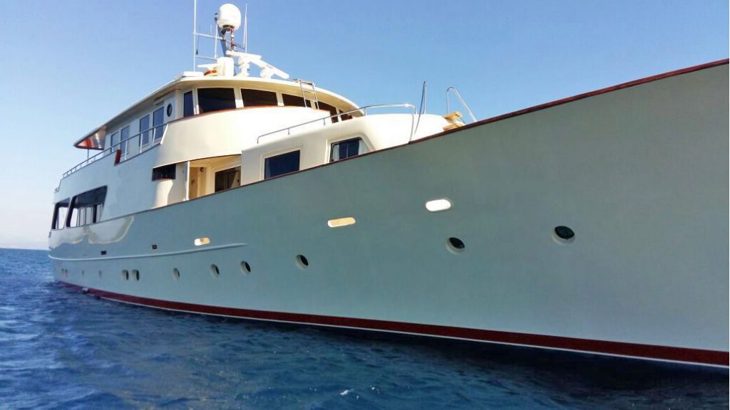 32m Classic Yacht (9)