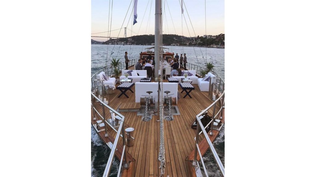 luxury-sailing-yacht-bm-14