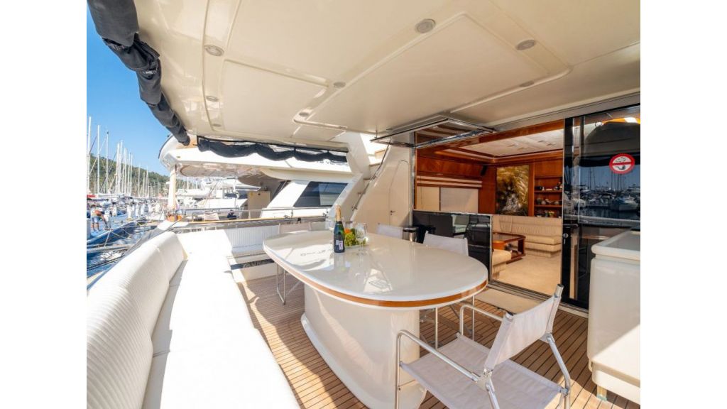 my-mio-amore-yacht-charter (6)