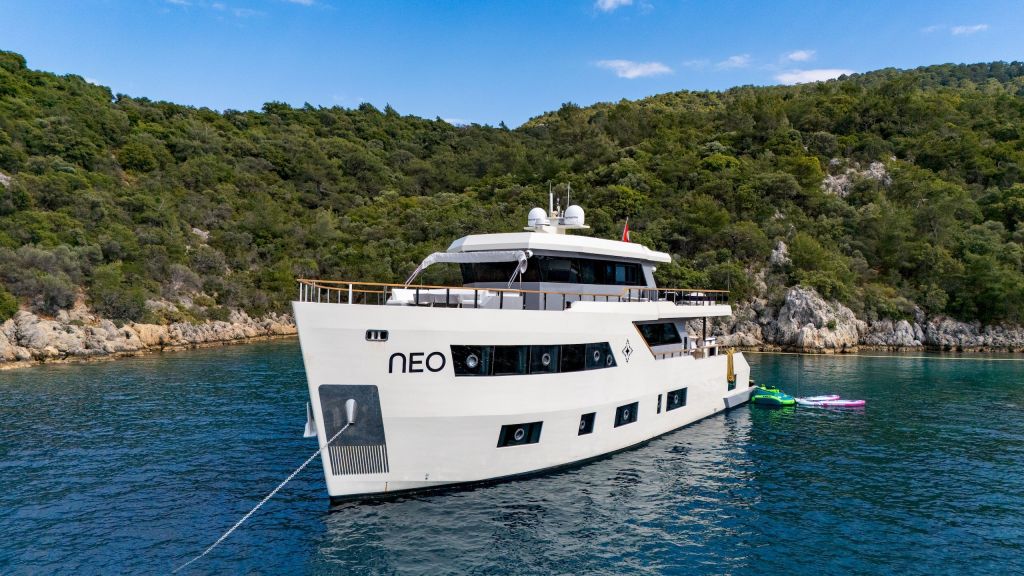 Neo Motoryacht Trawler (57)
