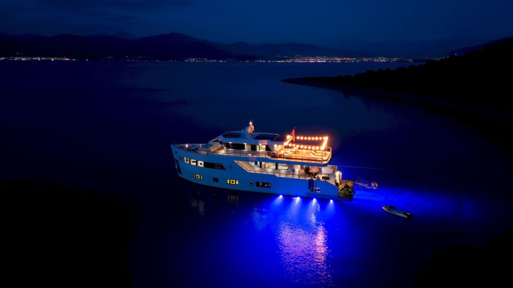 Neo Motoryacht Trawler (91)