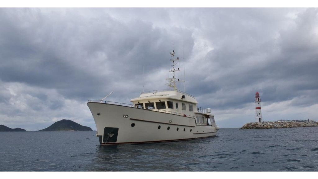 steel-trawler-yacht-for-sale (2)-master-3