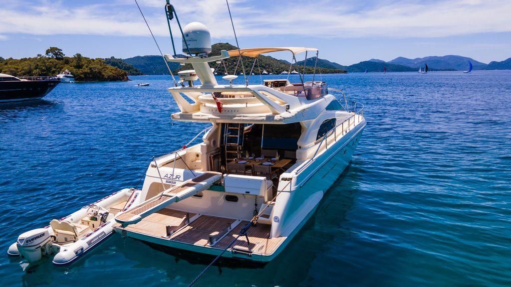 Feretti 53 motor yacht (12)