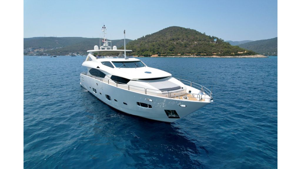 Sunseeker-98ft motor-yacht-1 (6)