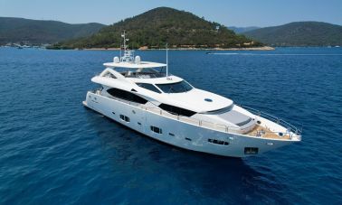 Sunseeker-98ft motor-yacht-