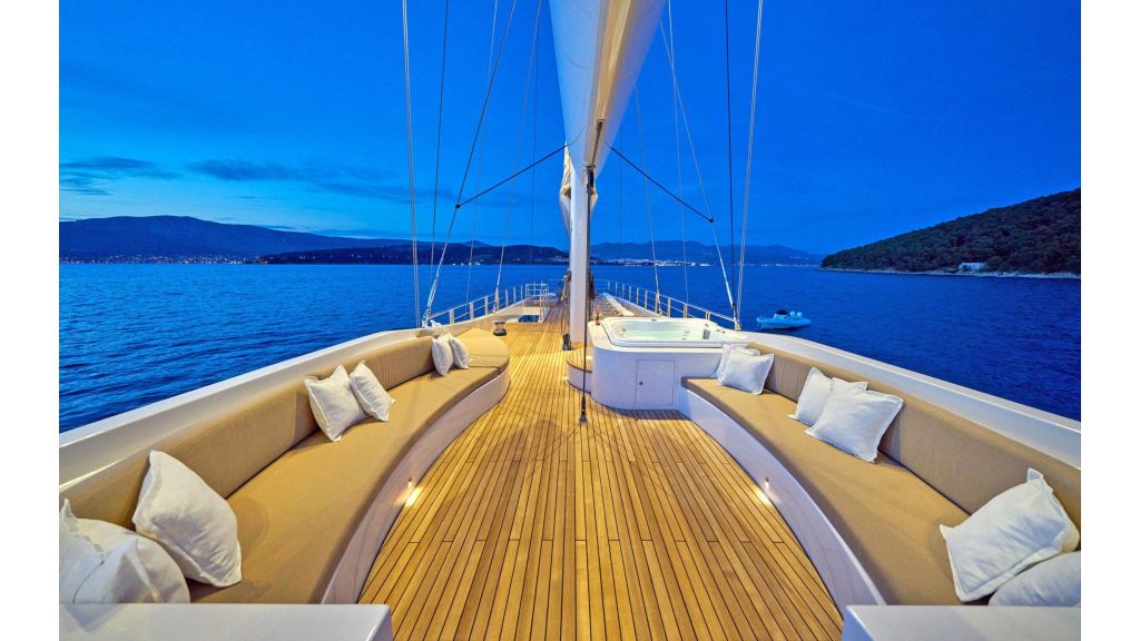 Acapella Sailing Yacht (14)