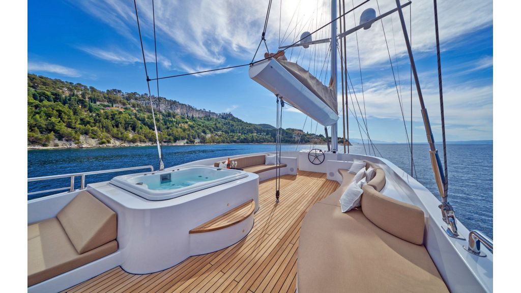 Acapella Sailing Yacht (9)