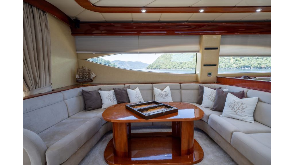 Custom Build 31M (533)