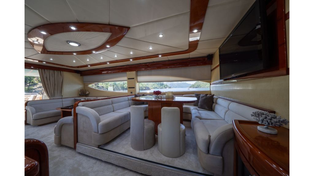 Custom Build 31M (541)
