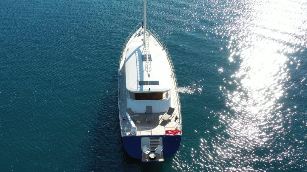 Modern Design Sailing Yacht (7)