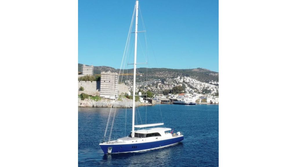 Modern Design Sailing Yacht (8)