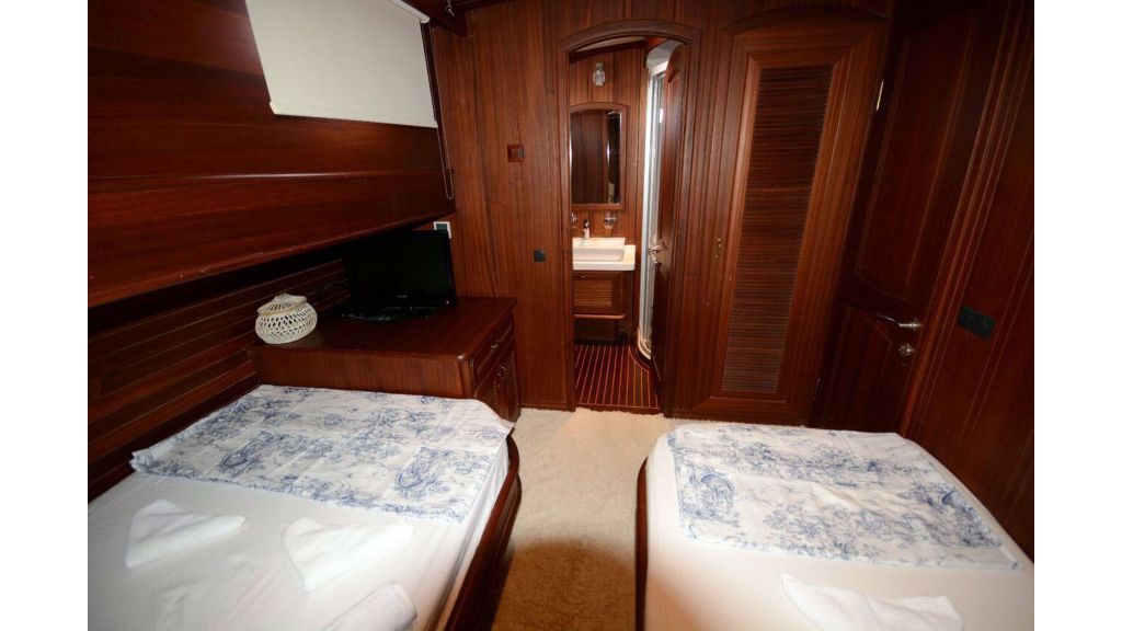 Three Cabins Mahogany Turkish Gulet (19)