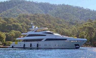 Mirah Motor Yacht