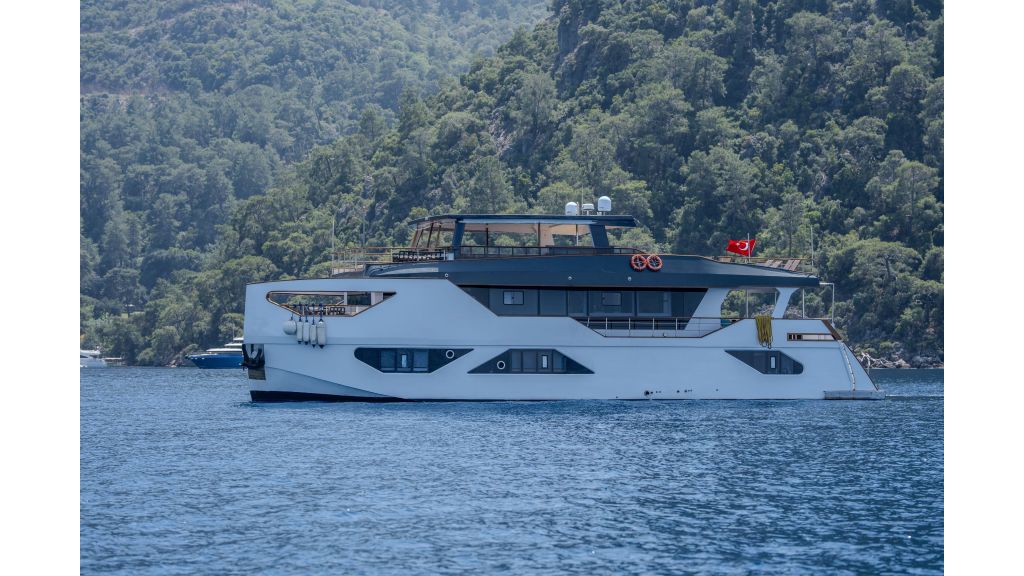 Nayk 3 Motor Yacht (0011)