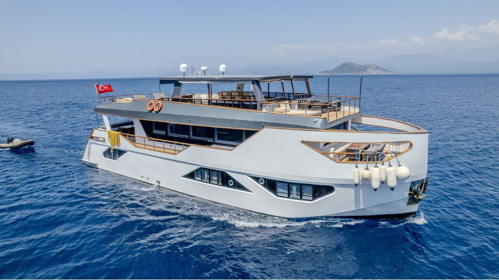 Nayk 3 Motor Yacht (0126)