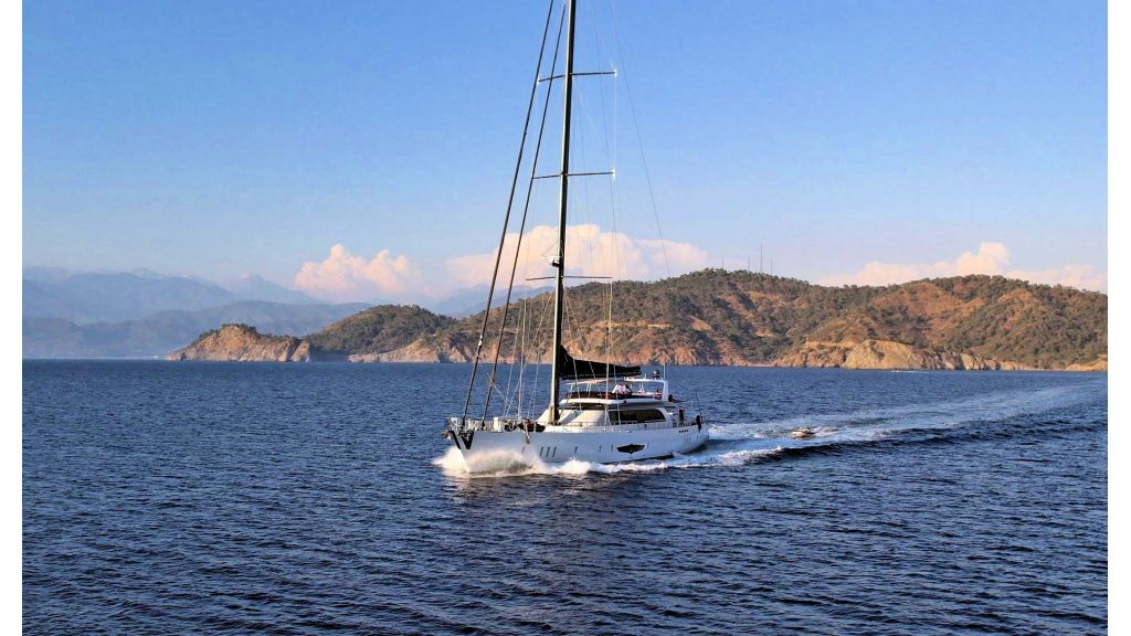 New Style Sailing Yacht (14)