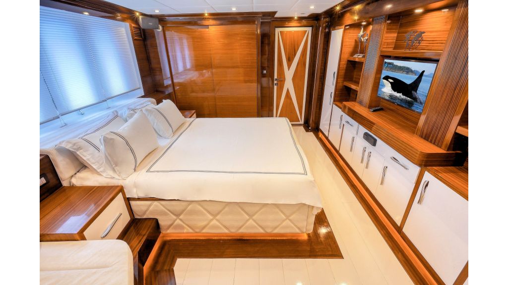 New Style Sailing Yacht (92)