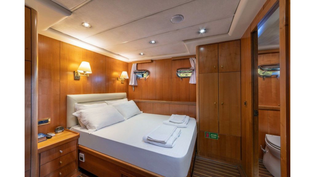 Five Cabins Gulet for Sale (32)