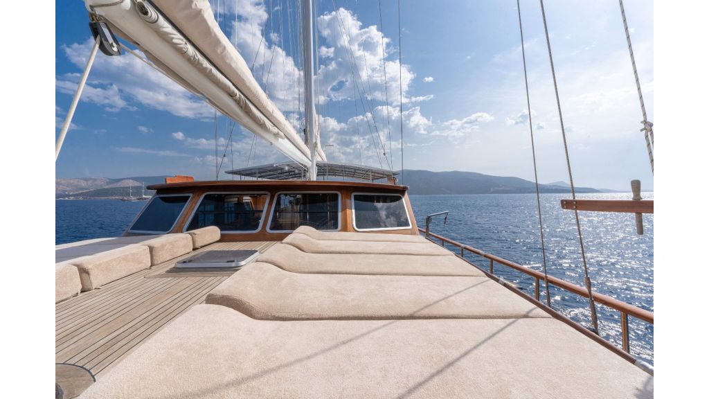 lorient Motor Yacht (014)