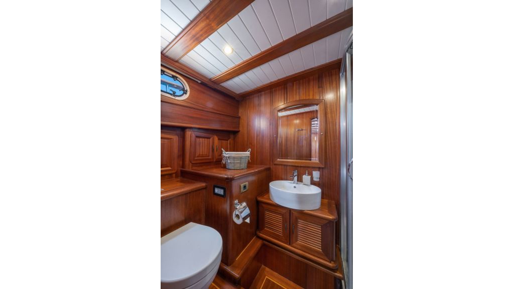 lorient Motor Yacht (018)