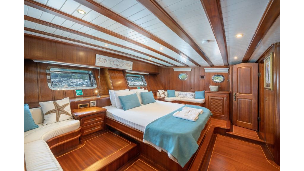 lorient Motor Yacht (027)
