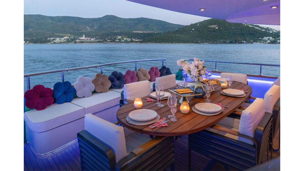 alkonost motor yacht (003)