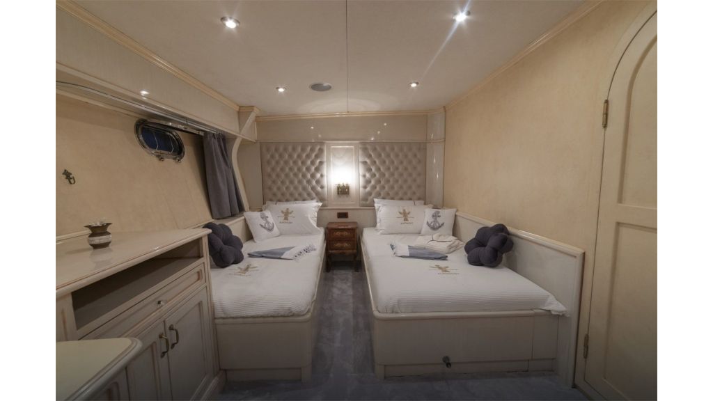 alkonost motor yacht (024)