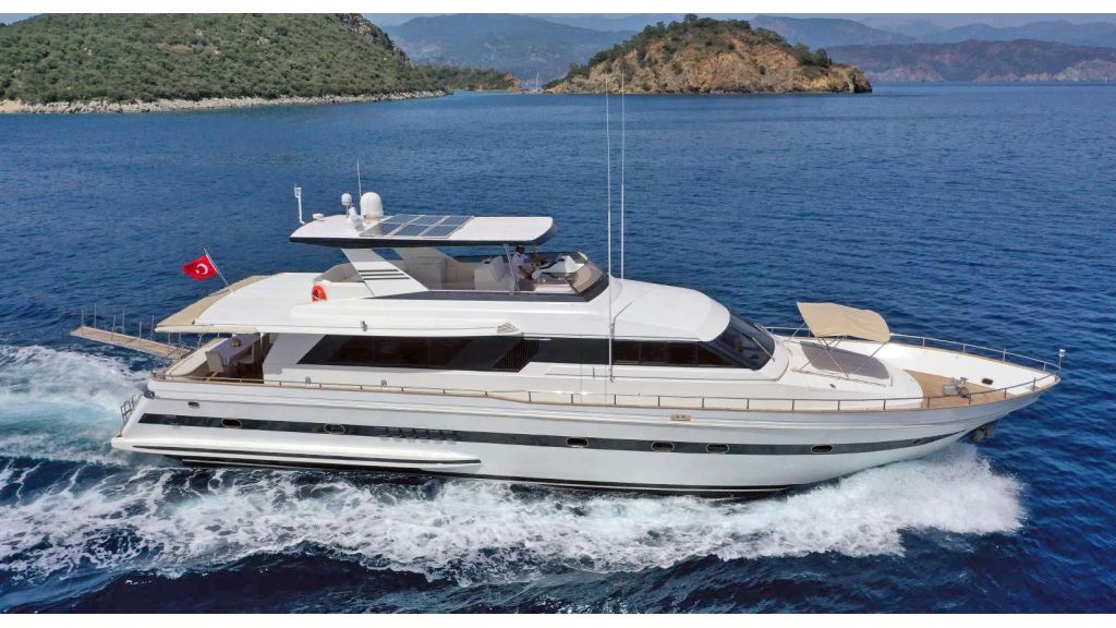 Vega Motor Yacht (3)