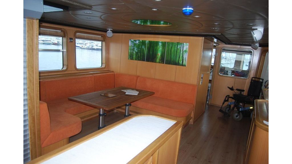 Well Abled Yacht (31)