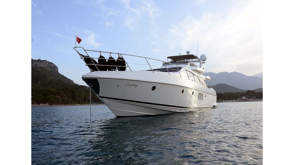 Destiniy Motor Yacht (03)